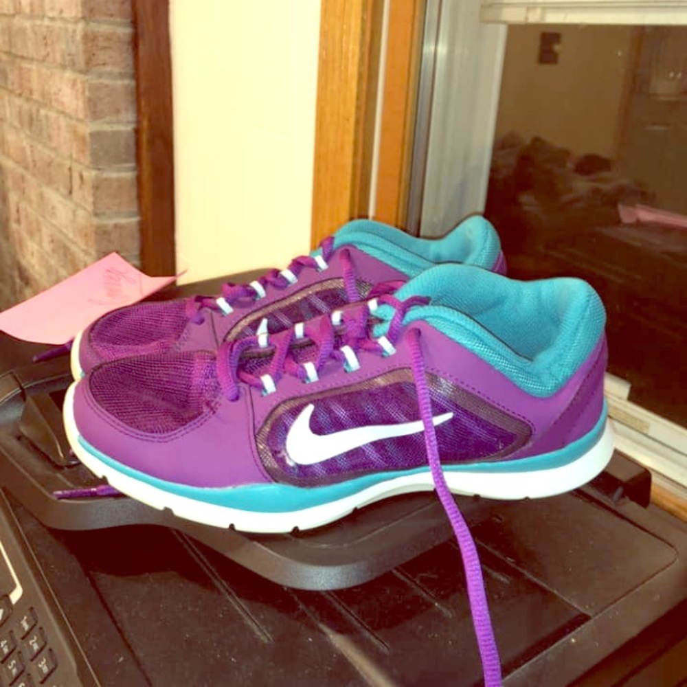 Women’s nikes
